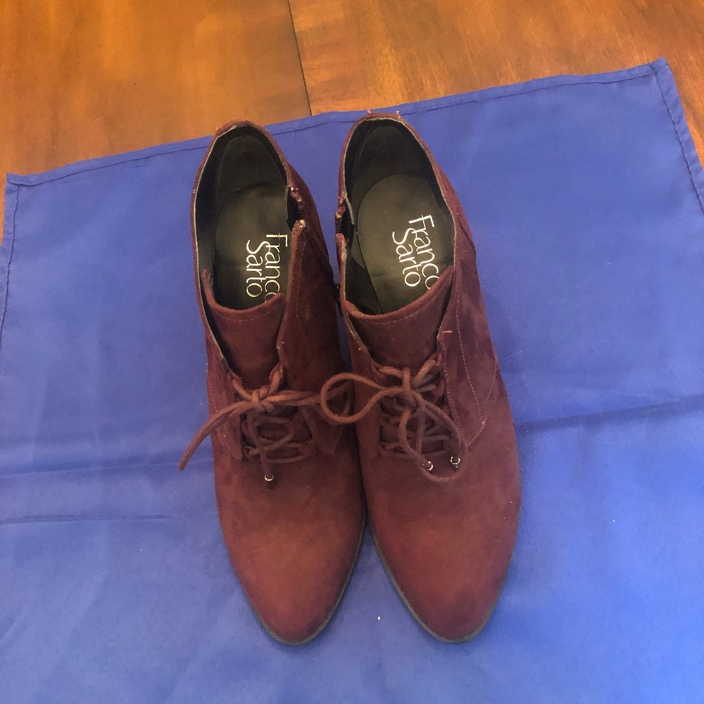 Franco Sarto Burgundy Zippered Wedge Bootie. Sz. 8